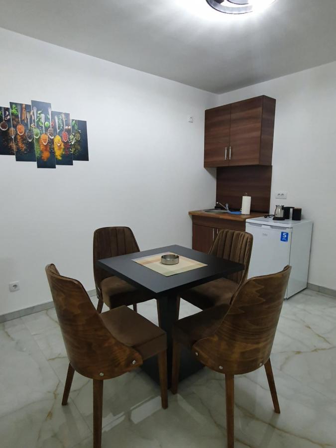 נובי פאזאר Apartmani Parice מראה חיצוני תמונה